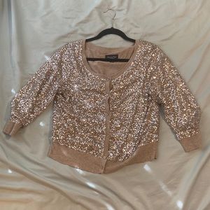 Crop cardigan, quarter sleeve.